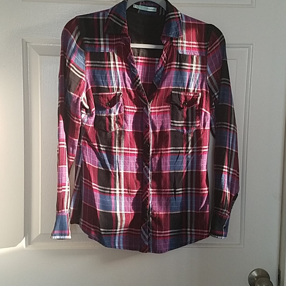 Maurices Long Sleeve Flannel Plaid Button Down